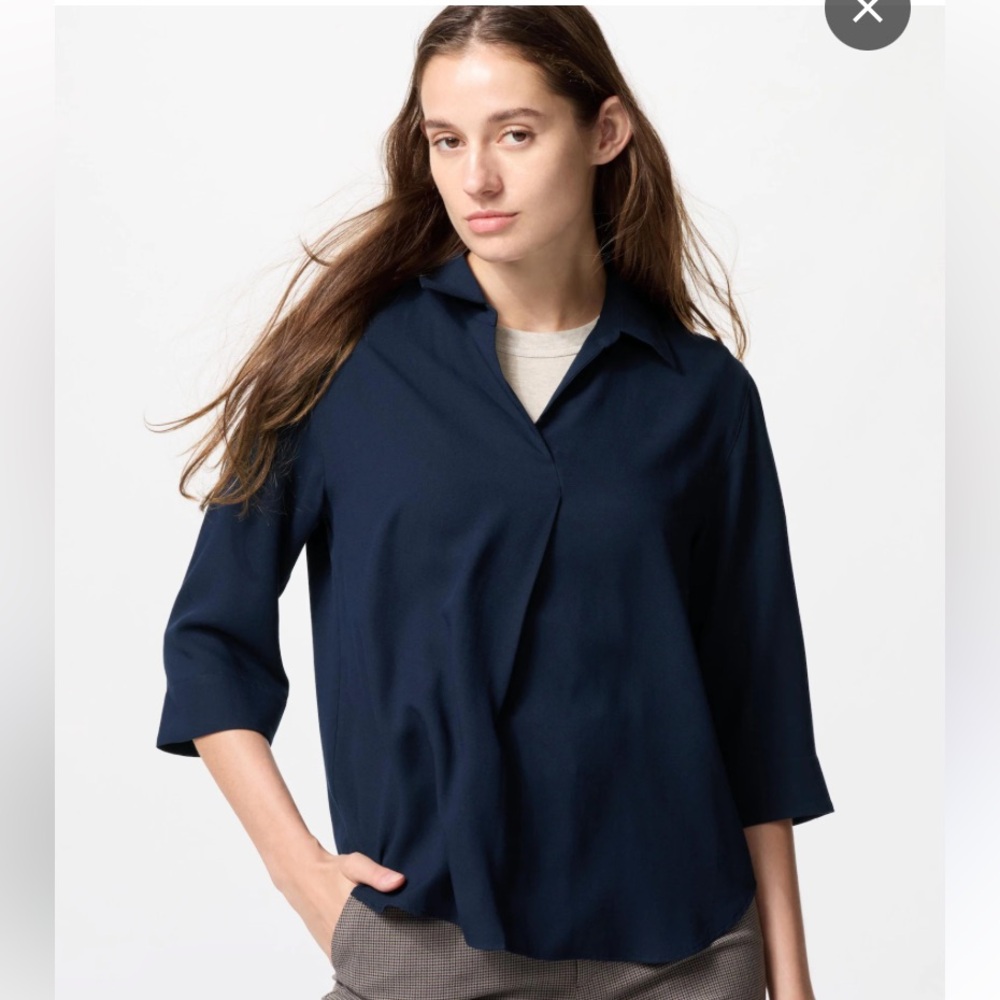 UNIQLO Rayon Skipper Collar Blouse